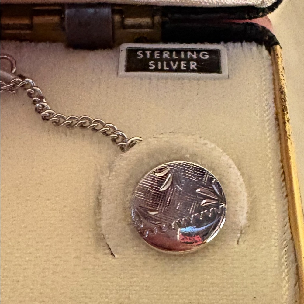 Sterling Silver Pendant Esquire